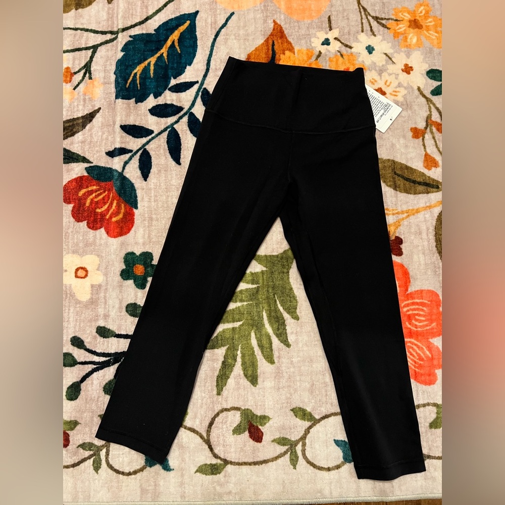 NEW w/ tag Lululemon Black High-Rise Align Athletic Leggings - Picture 4 of 4